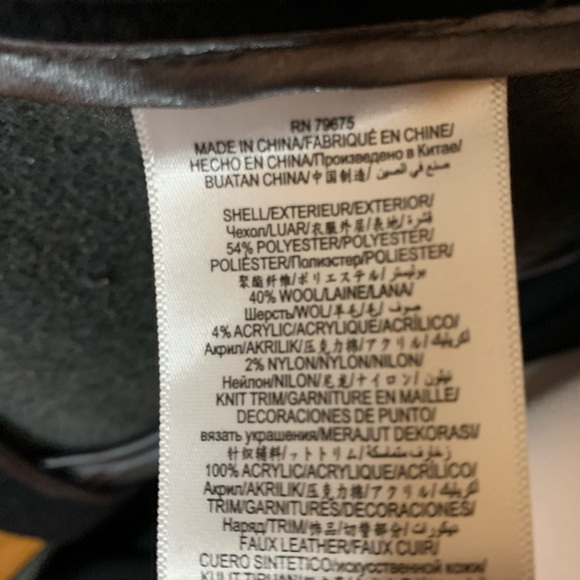 BCBG Generation coat. Size M wool blend, blue, grey collar. FauxLeather accent - Picture 7 of 7